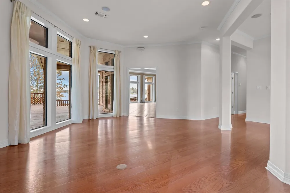 341 Lakeview Drive Grapeland, TX 75844