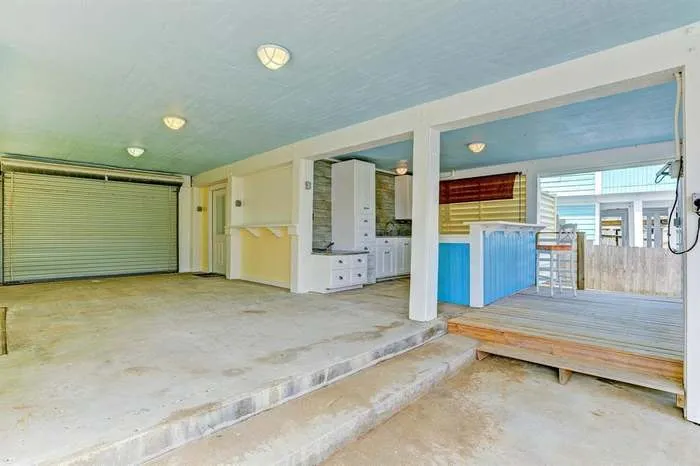 16525 Jamaica Cove Road Jamaica Beach, TX 77554