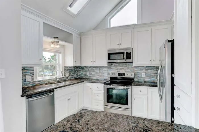 16525 Jamaica Cove Road Jamaica Beach, TX 77554