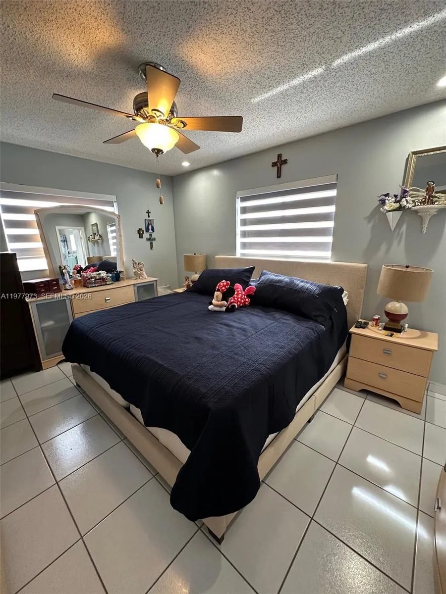 2385 W 69th St #2385-A Hialeah, FL 33016