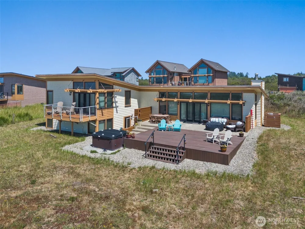 1603 Sea Grass Lane Westport, WA 98595