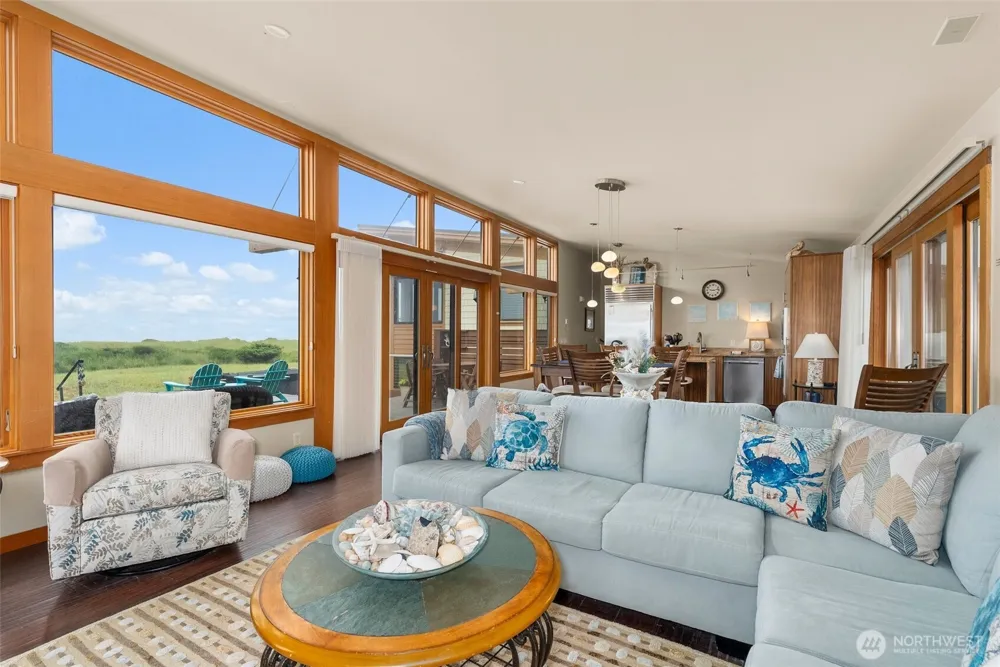 1603 Sea Grass Lane Westport, WA 98595
