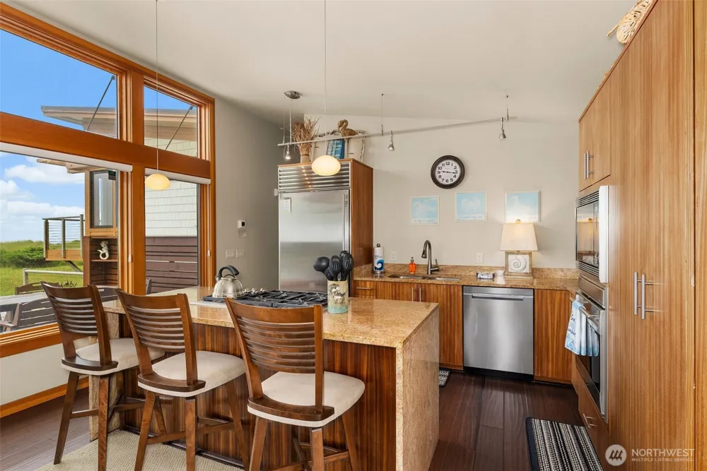 1603 Sea Grass Lane Westport, WA 98595