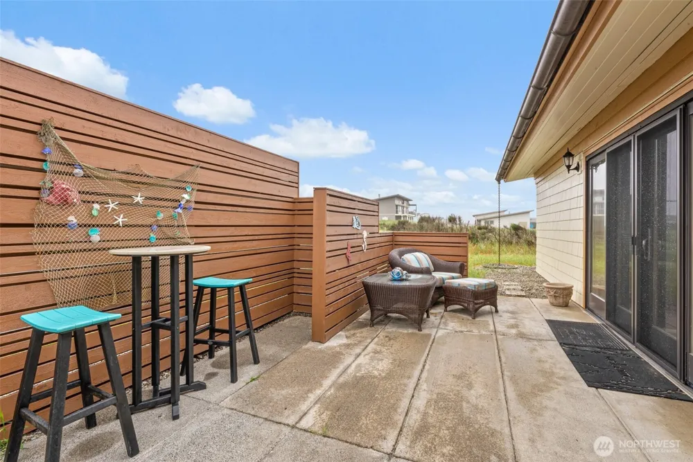1603 Sea Grass Lane Westport, WA 98595