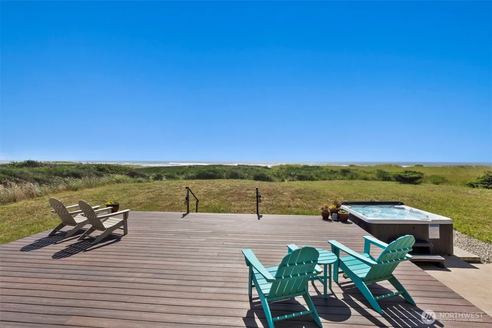 1603 Sea Grass Lane Westport, WA 98595