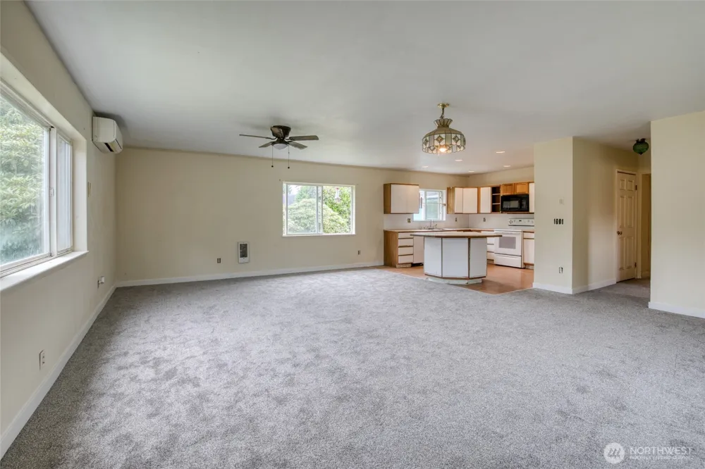 102 Elma Street Copalis Beach, WA 98535