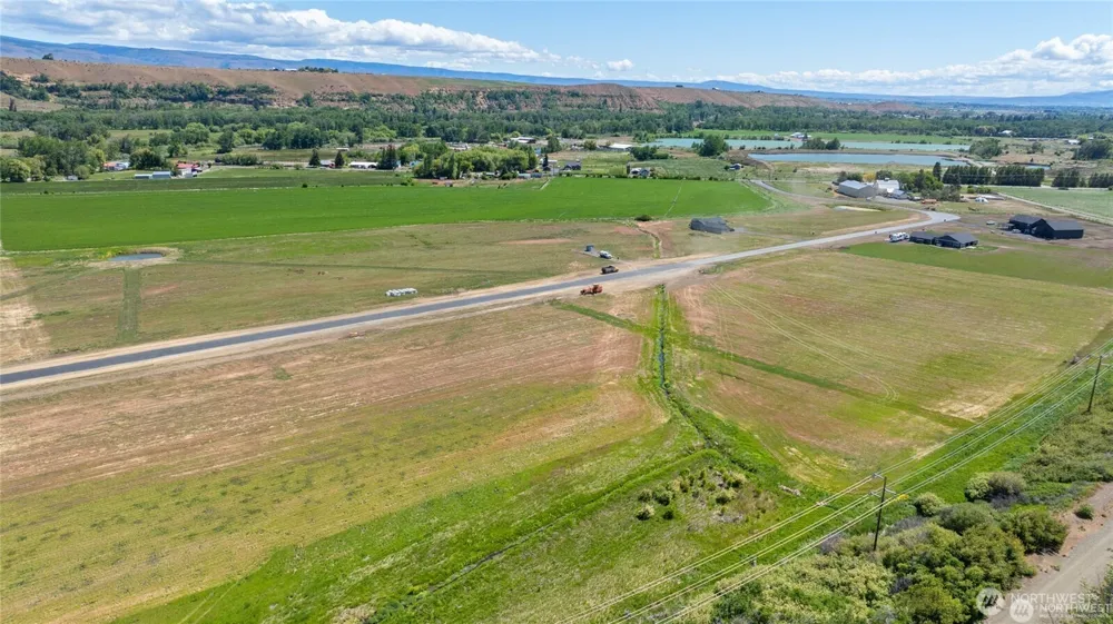 520 Thorp Landing Lane Thorp, WA 98946