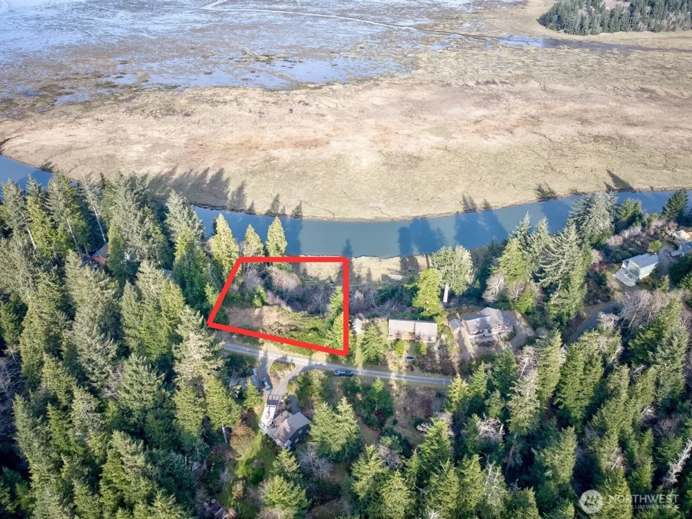 26 Lynn Point Lane South Bend, WA 98586