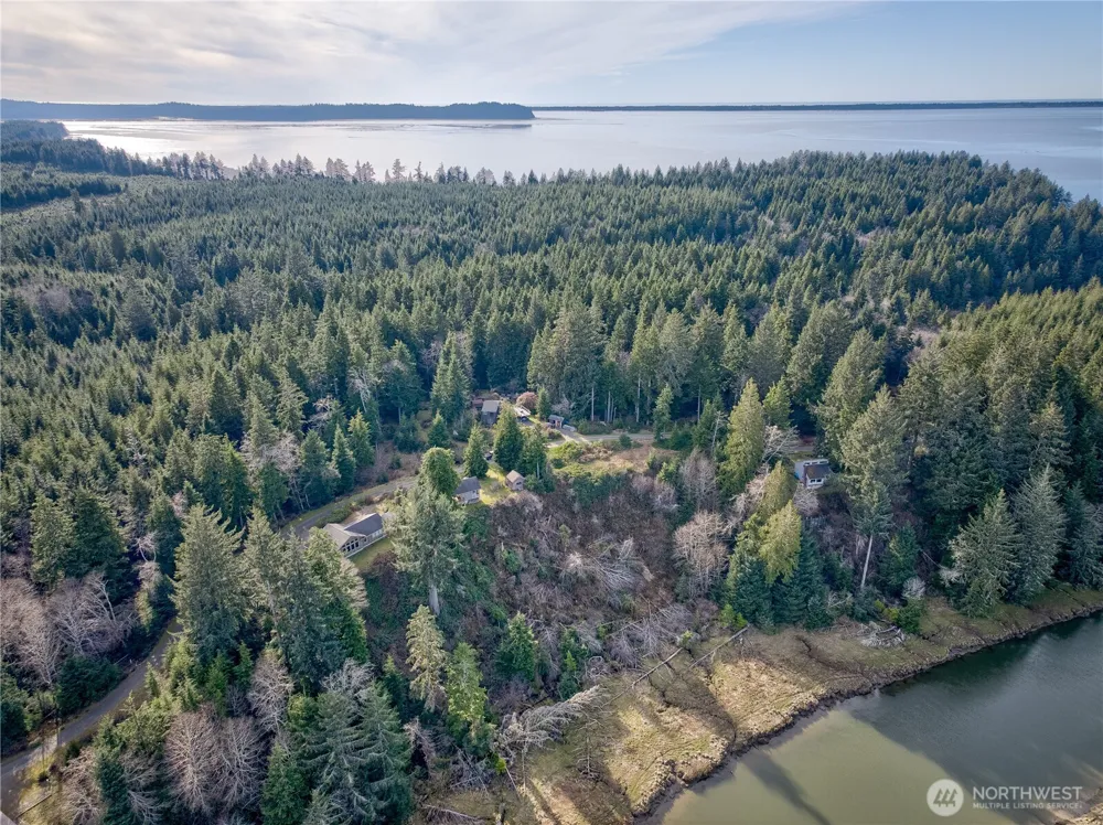 26 Lynn Point Lane South Bend, WA 98586