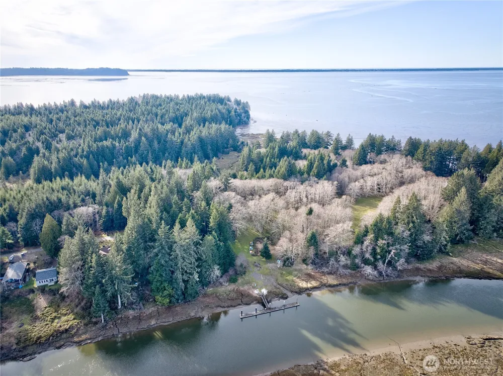 26 Lynn Point Lane South Bend, WA 98586