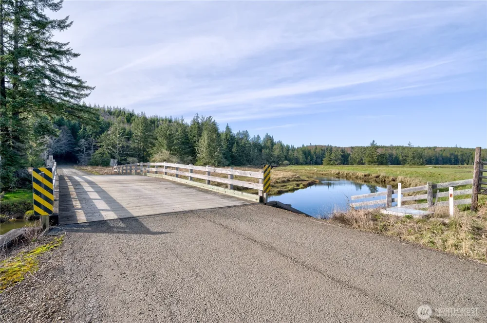 26 Lynn Point Lane South Bend, WA 98586