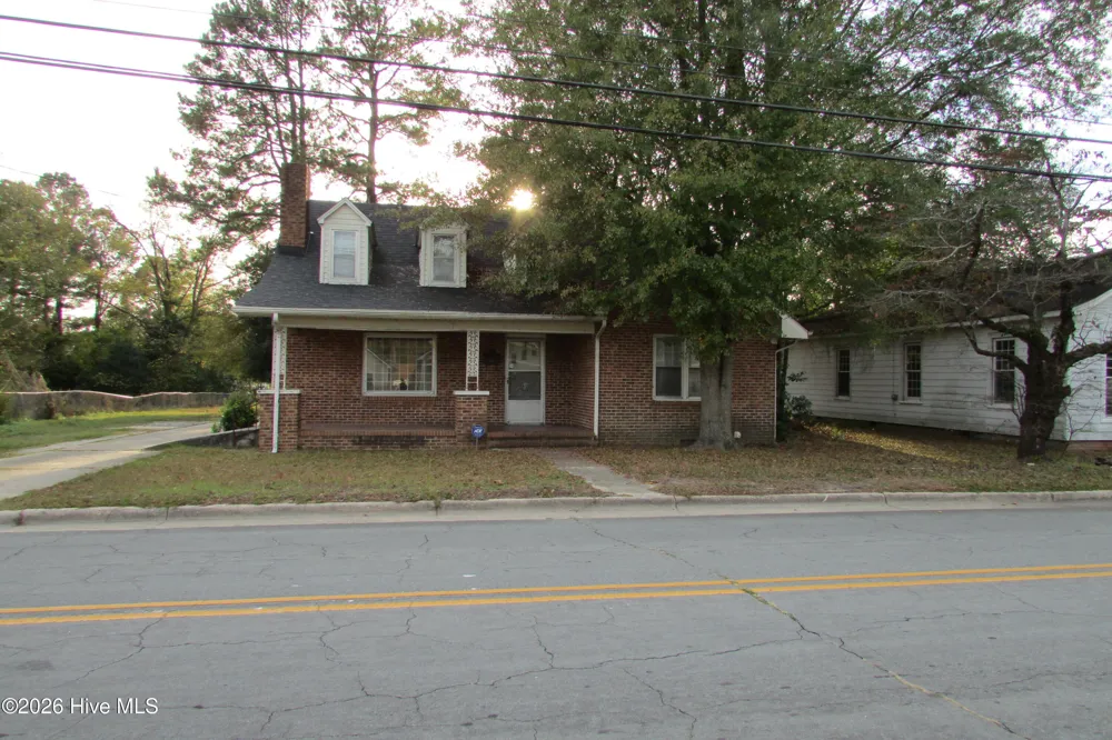 803 Mc Koy Street Clinton, NC 28328