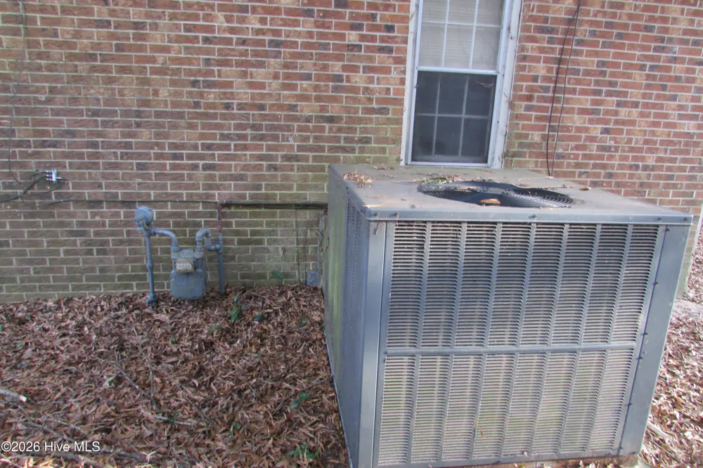 803 Mc Koy Street Clinton, NC 28328