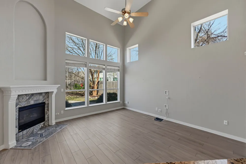 6810 Poncha Pass Austin, TX 78749