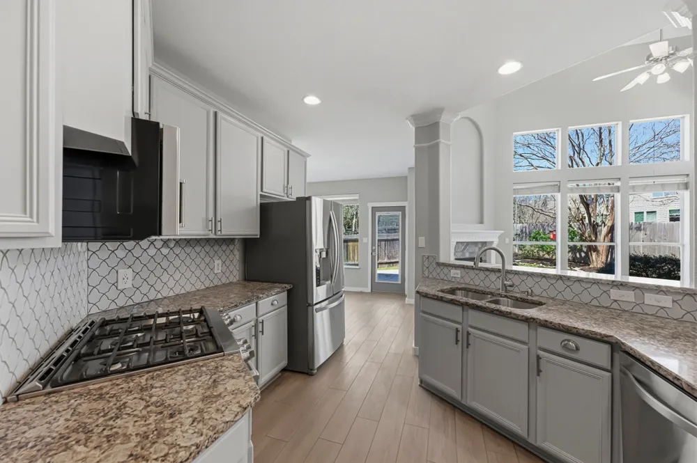 6810 Poncha Pass Austin, TX 78749