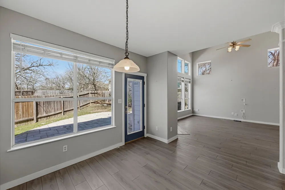 6810 Poncha Pass Austin, TX 78749
