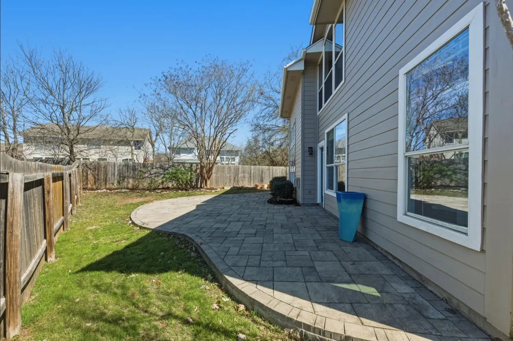 6810 Poncha Pass Austin, TX 78749