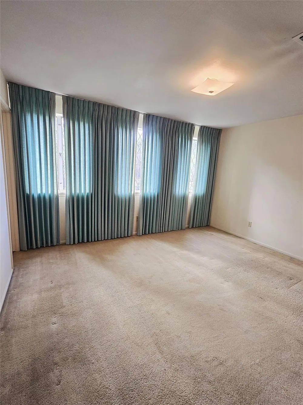 1922 Anvil Drive Houston, TX 77090