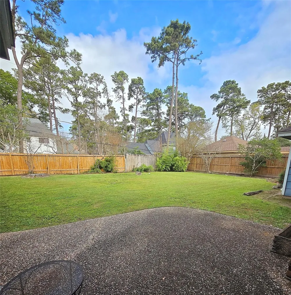 1922 Anvil Drive Houston, TX 77090