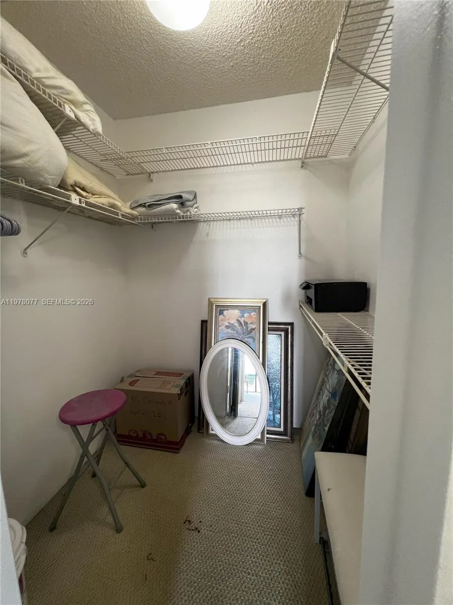 3701 Country Club Dr #201 Aventura, FL 33180