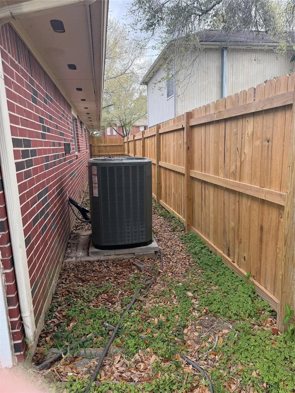 16611 Parliament Dr South Houston, TX 77083