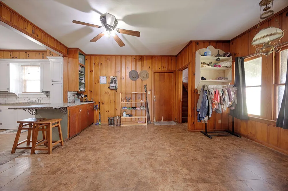 309 Anderson Street Schulenburg, TX 78956