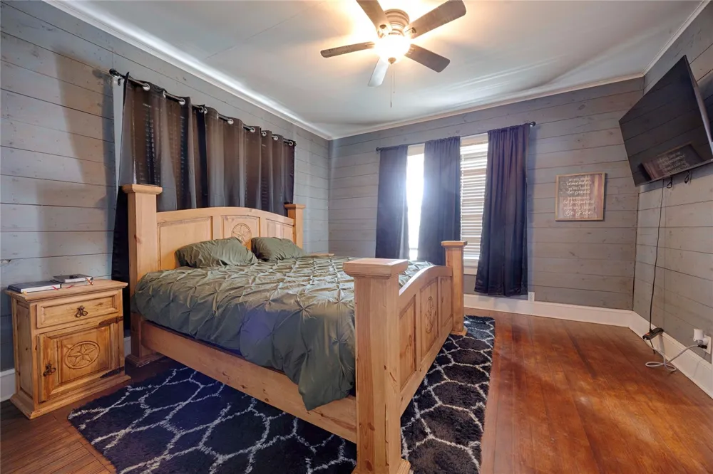 309 Anderson Street Schulenburg, TX 78956