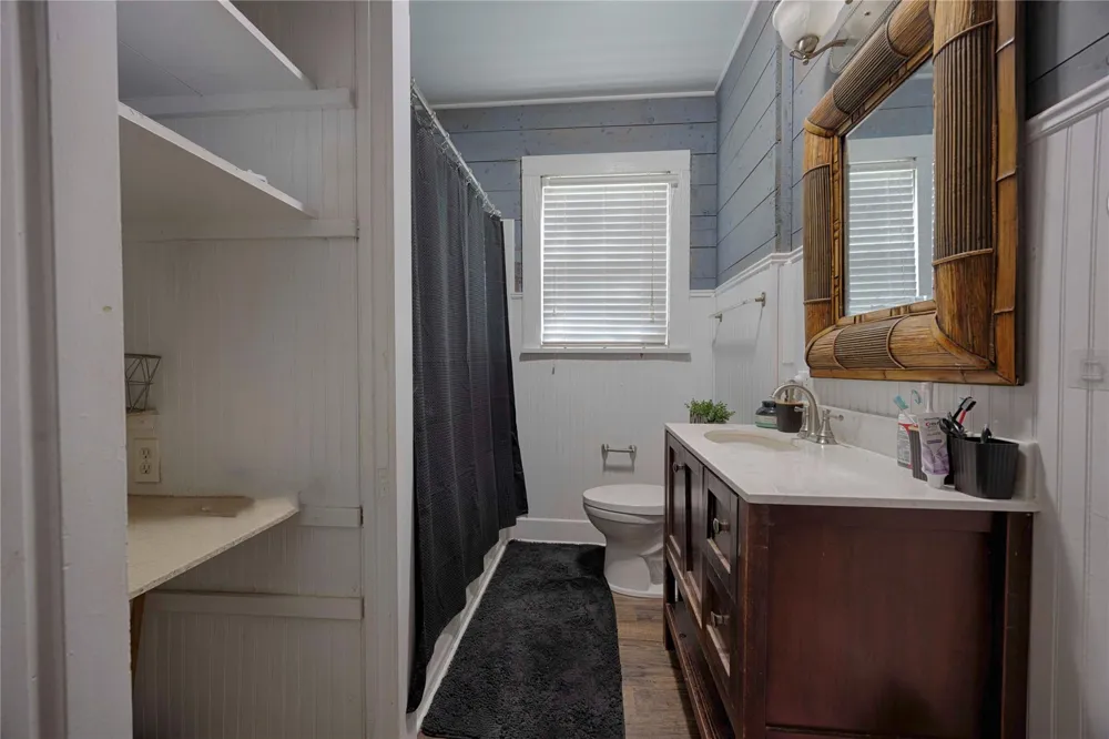 309 Anderson Street Schulenburg, TX 78956