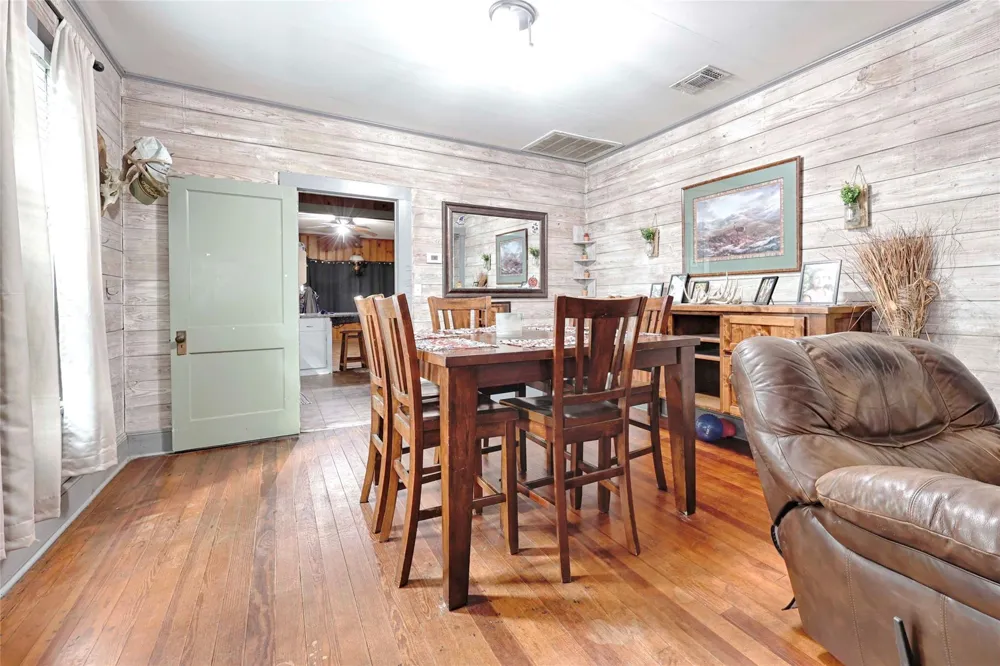 309 Anderson Street Schulenburg, TX 78956