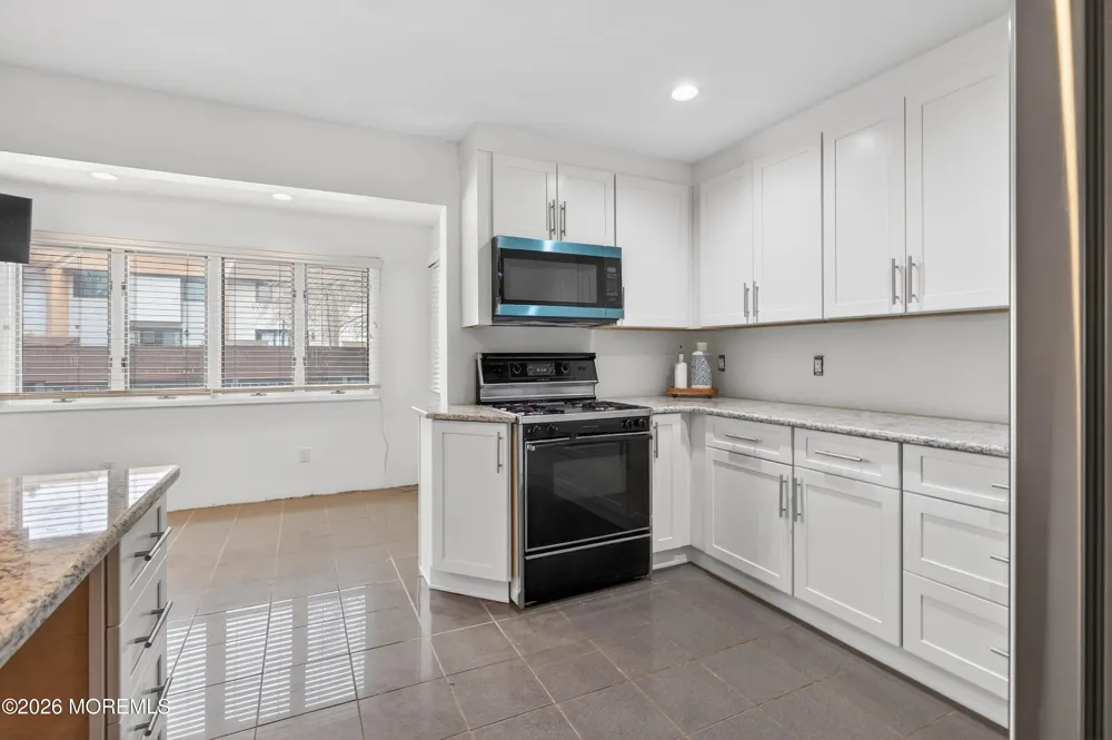 525 Fairfield Road East Windsor, NJ 08520