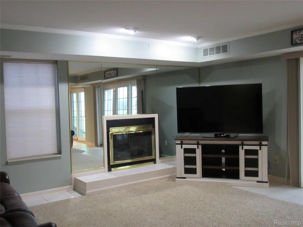 3565 S Port Cove Drive #63 Waterford Charter Township, MI 48328