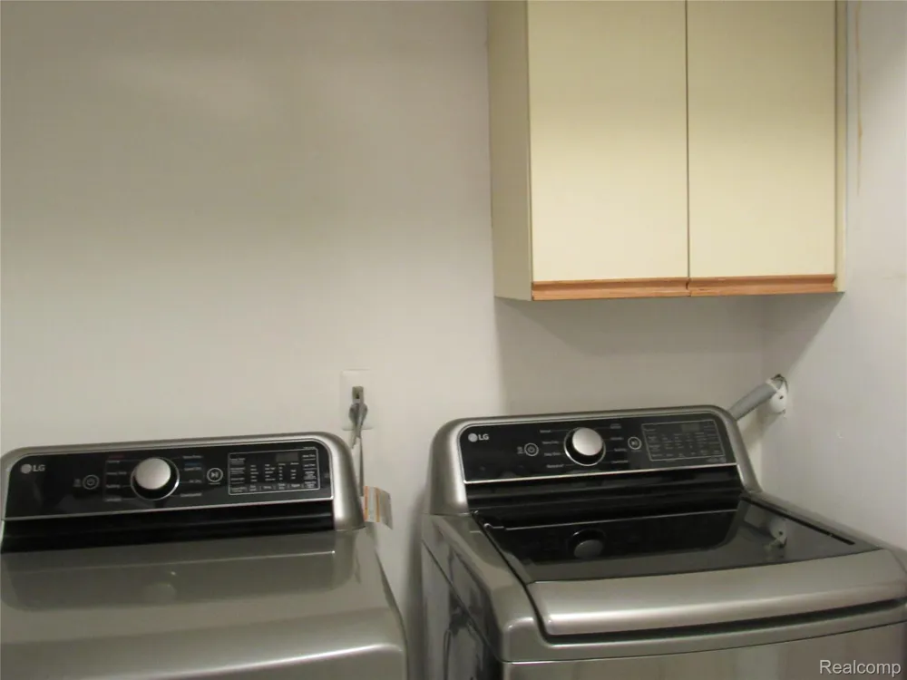 3565 S Port Cove Drive #63 Waterford Charter Township, MI 48328