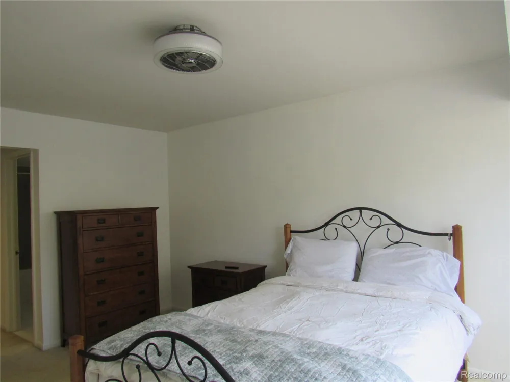 3565 S Port Cove Drive #63 Waterford Charter Township, MI 48328