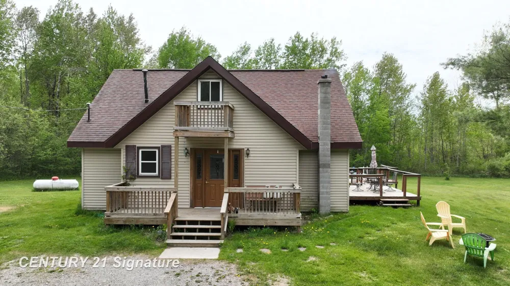150 E Winegars Road Hay Township, MI 48624