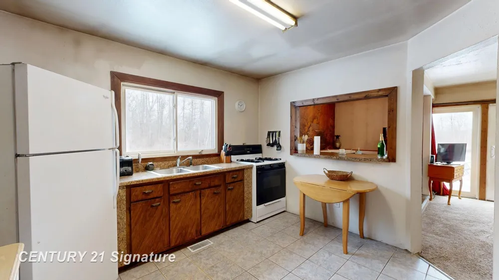 150 E Winegars Road Hay Township, MI 48624