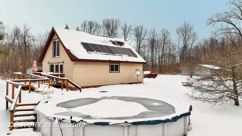 150 E Winegars Road Hay Township, MI 48624