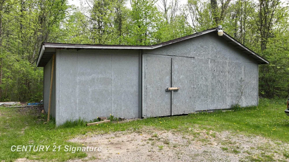 150 E Winegars Road Hay Township, MI 48624