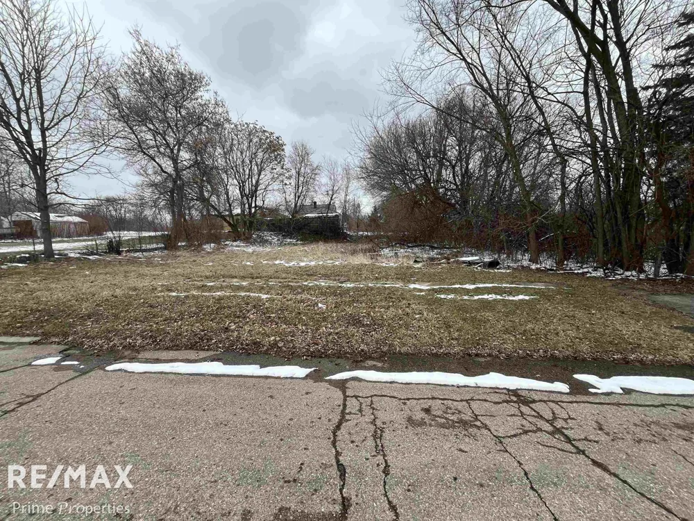E Marengo Avenue Flint City, MI 48505