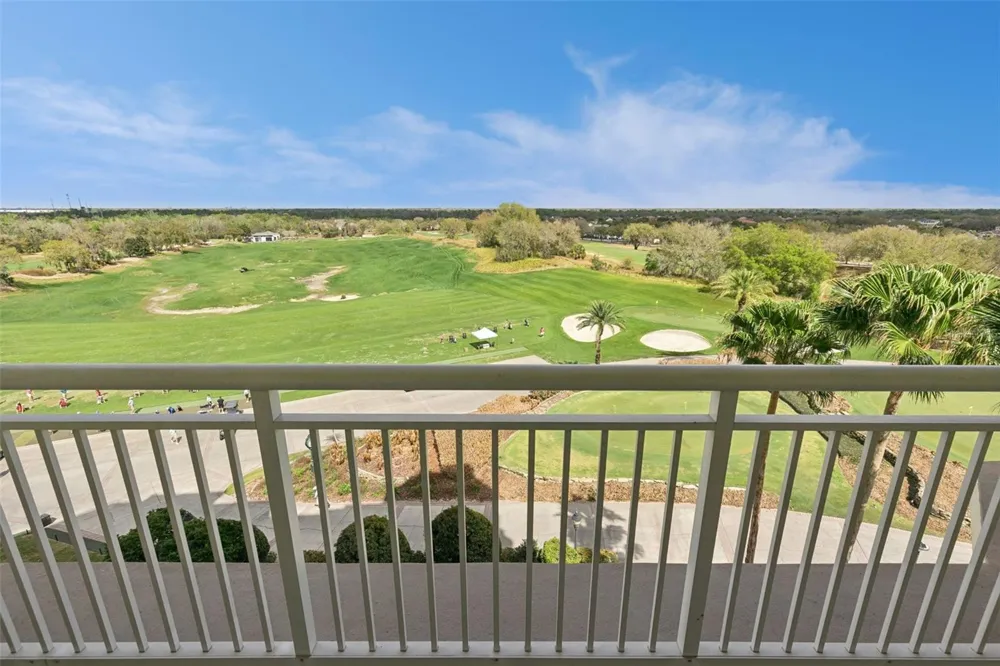 7593 GATHERING DRIVE #401 Reunion, FL 34747