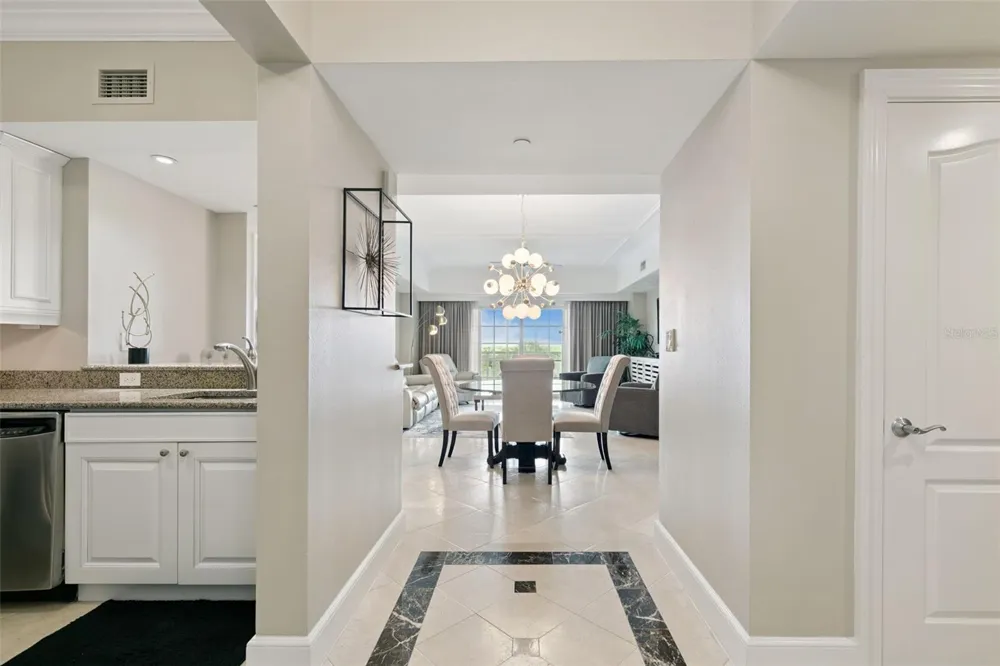 7593 GATHERING DRIVE #401 Reunion, FL 34747