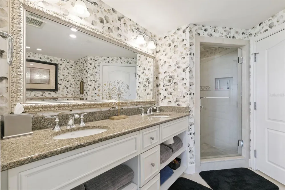 7593 GATHERING DRIVE #401 Reunion, FL 34747