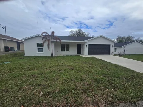895 S CEDAR AVENUE