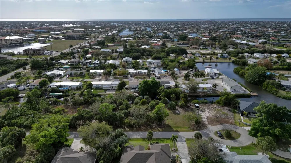 3015 BANYAN WAY Punta Gorda, FL 33950