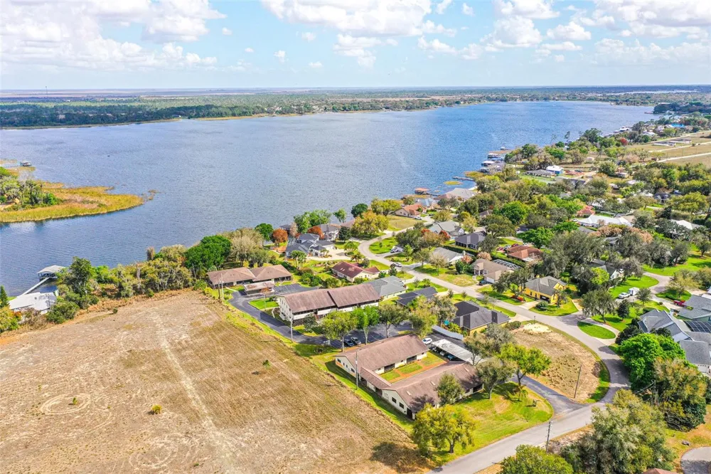 15 CHARLTON DRIVE #15 Lake Placid, FL 33852