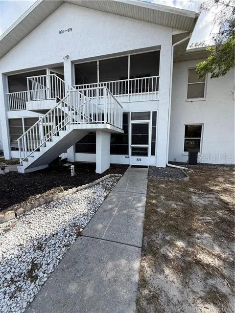 805 SE MAYO DRIVE #805
