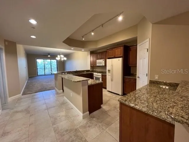 7710 LAKE VISTA COURT #303 Lakewood Ranch, FL 34202