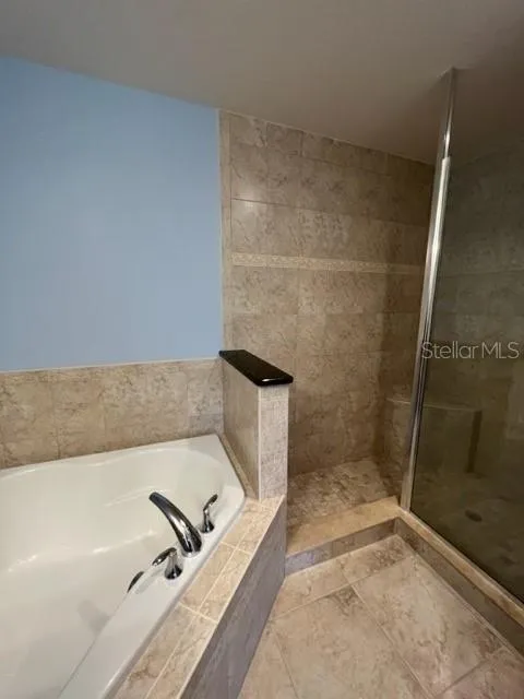 7710 LAKE VISTA COURT #303 Lakewood Ranch, FL 34202