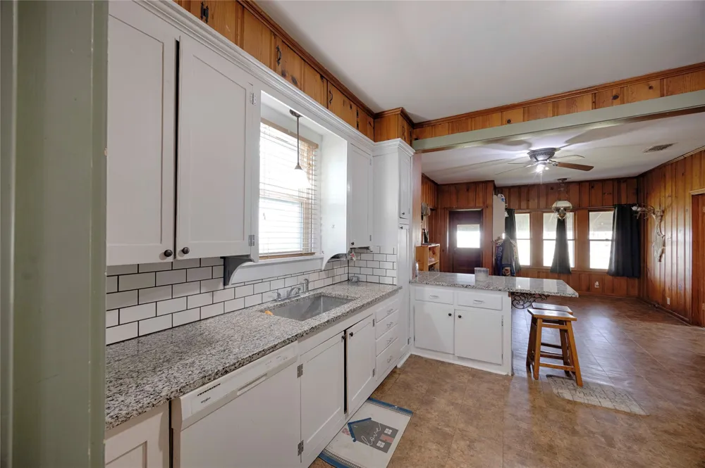 309 Anderson Street Schulenburg, TX 78956