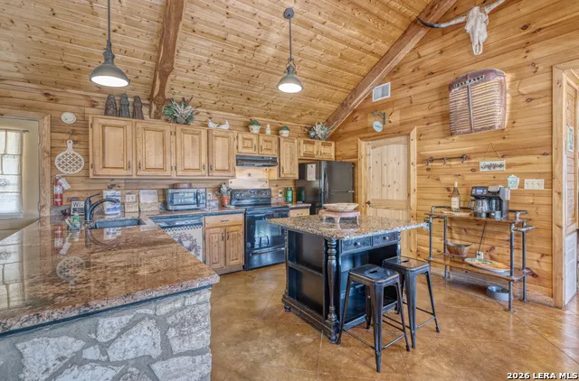 416 Canyon Oaks Dr. Concan, TX 78838