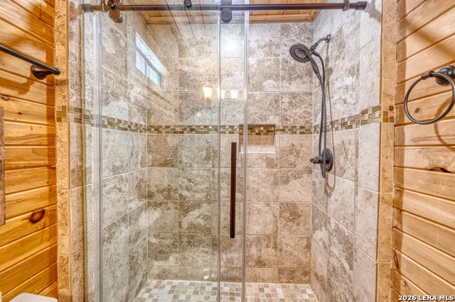 416 Canyon Oaks Dr. Concan, TX 78838